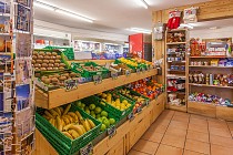 Les Balcons de Val Thorens spa - supermarkt met fruit en groente