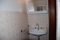Chalet La Grenouillere badkamer met wastafel