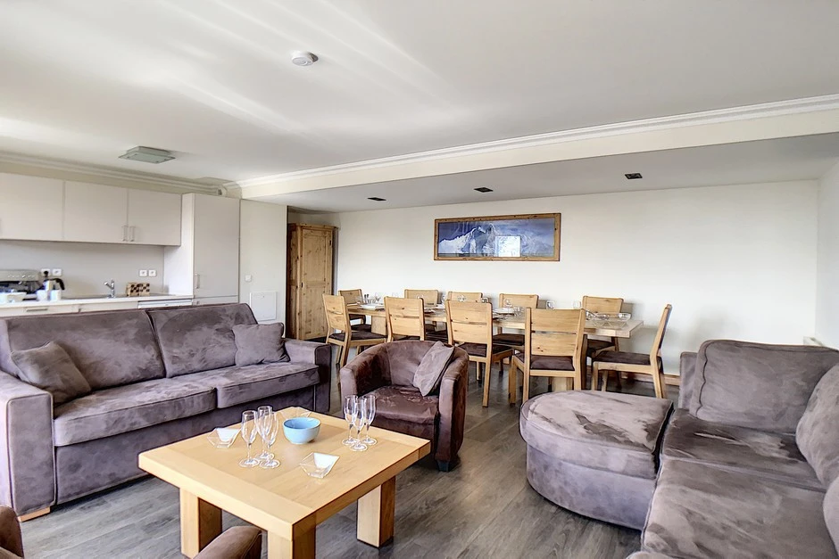  5-kamer apt. voor max. 10 pers. (huisnr. 21)