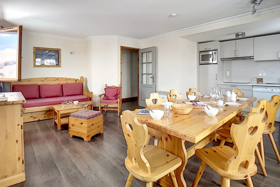  4-kamer apt. voor max. 8 pers. (huisnr. 25)
