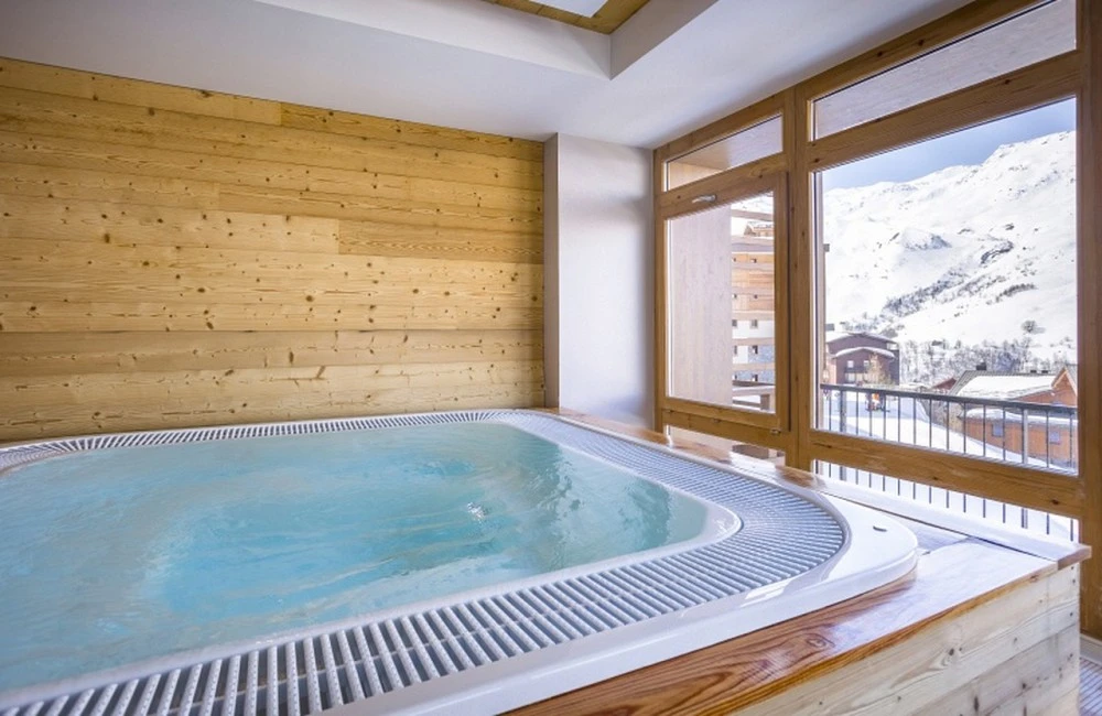 Le Coeur des Loges - hot tub met uitzicht