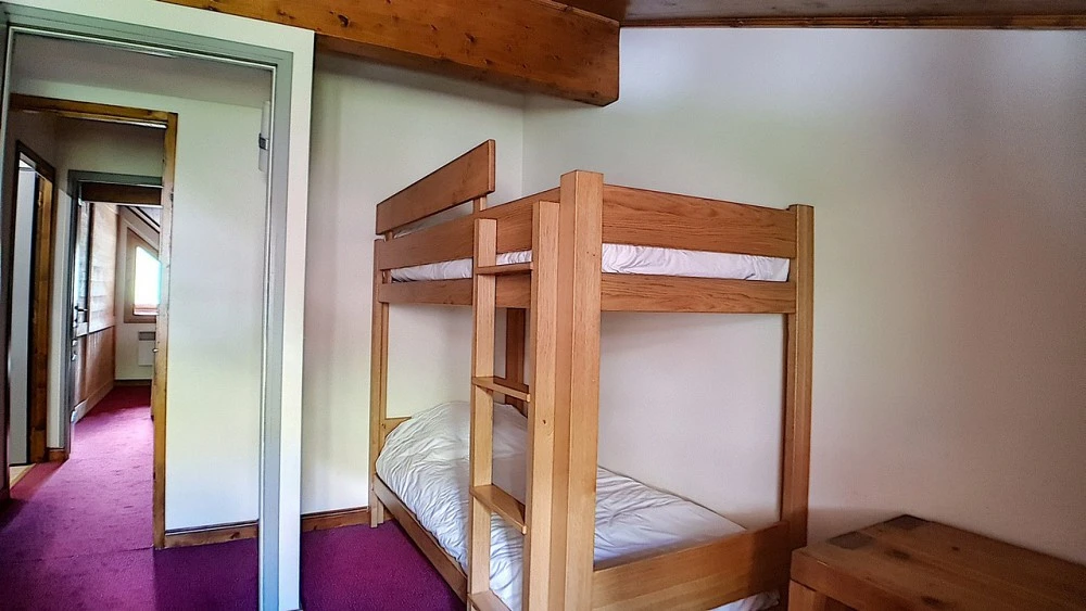 5-kamer apt. voor max. 10 pers. (huisnr. 9)