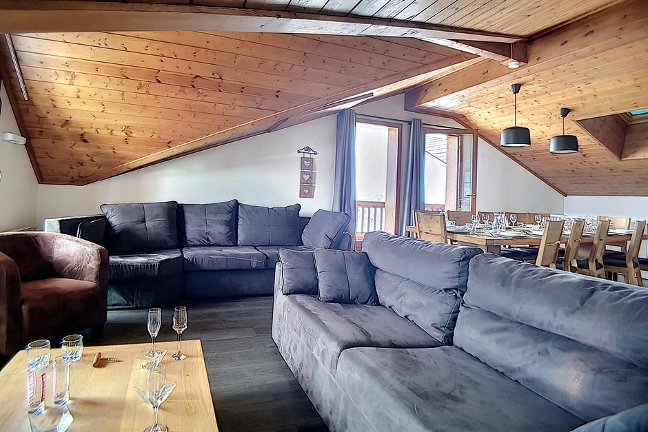  6-kamer apt. voor max. 12 pers. (huisnr. 27)