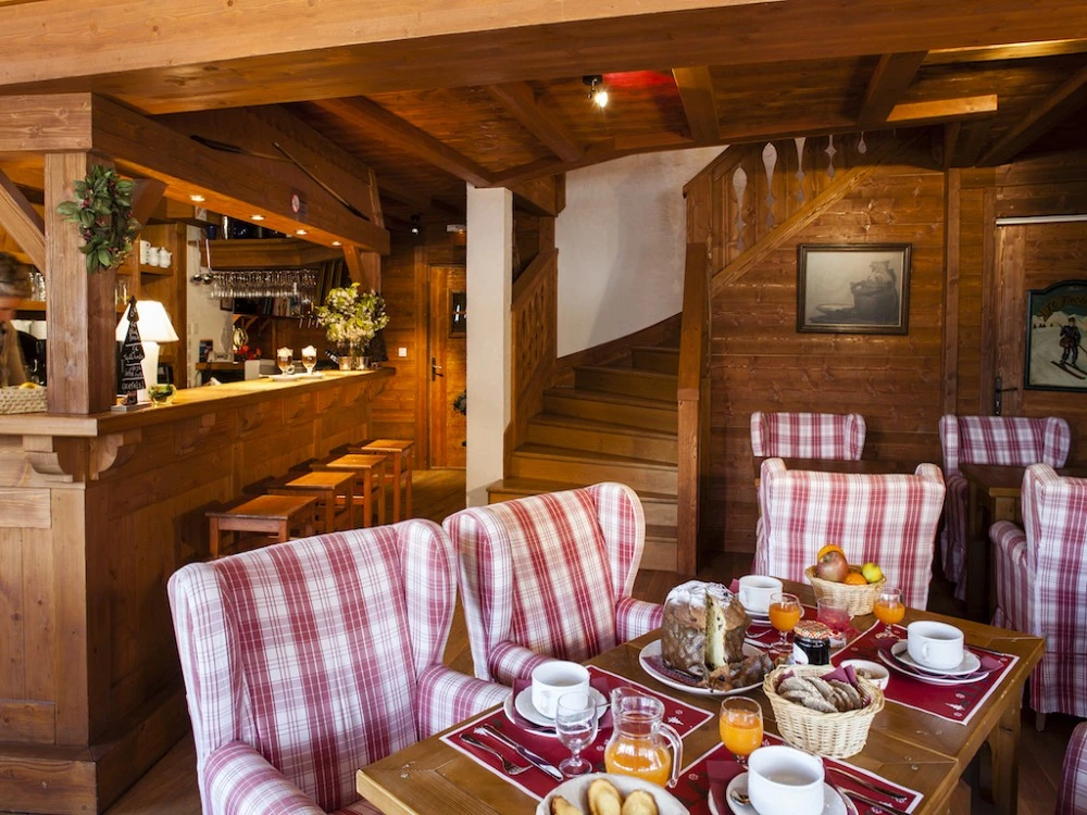 La Turra - bar met eettafel