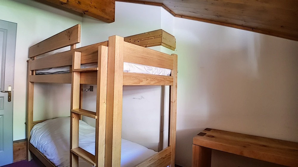 5-kamer apt. voor max. 10 pers. (huisnr. 8)