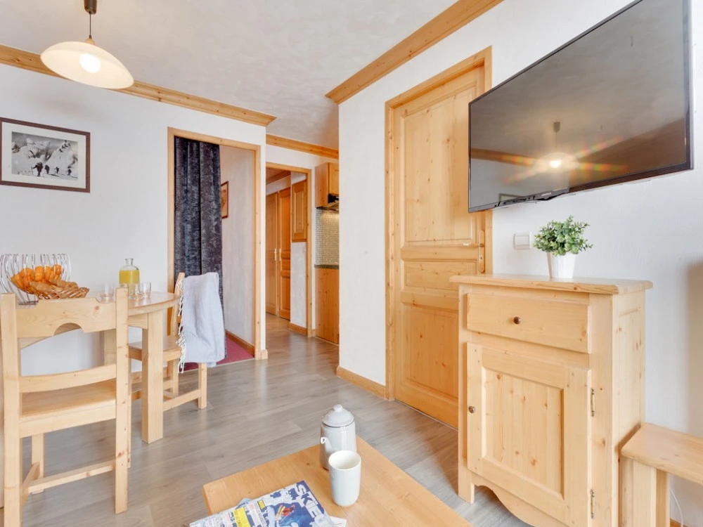 Les Chalets L'adonis - flatscreentv in de woonkamer