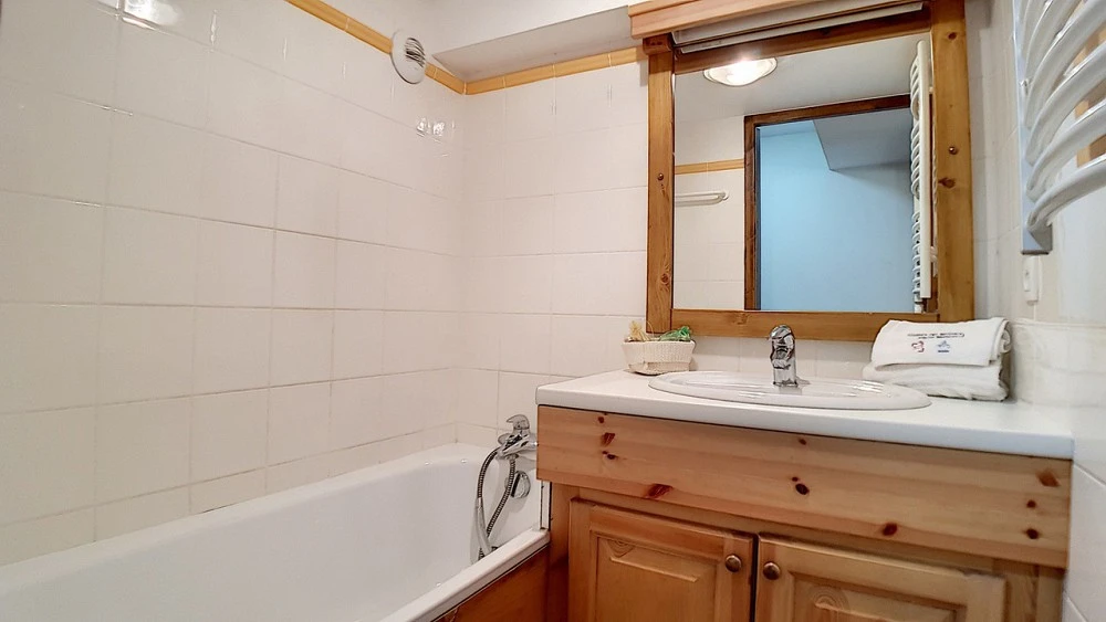 Les Cristaux *** -  2-kamer apt. + cabine voor max. 6 pers. (huisnr. B)