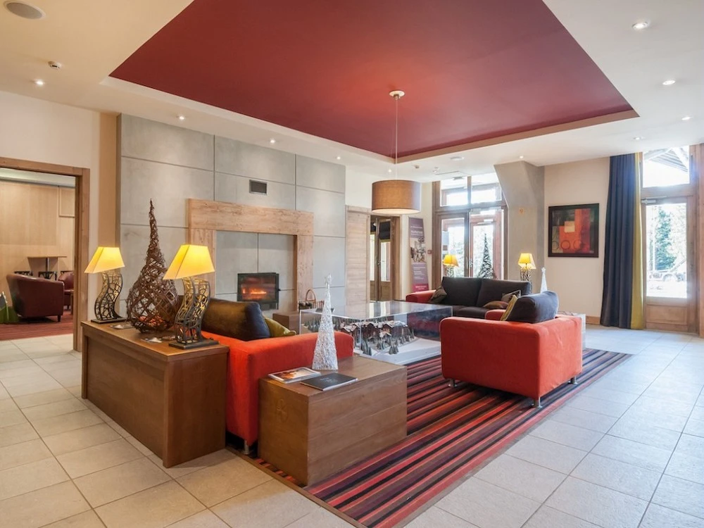 Les Terrasses d'Eos - openhaard in de lounge