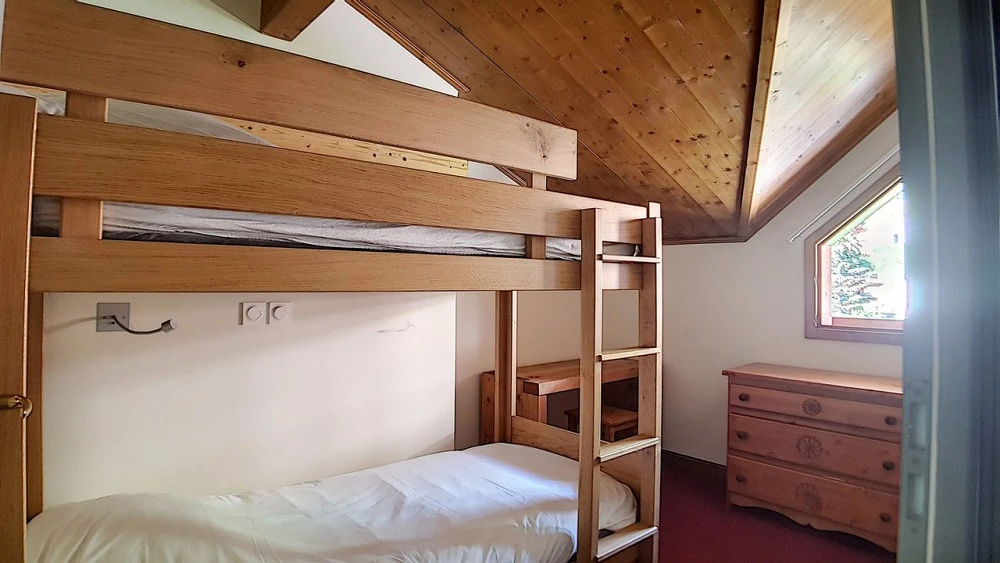 5-kamer apt. voor max. 10 pers. (huisnr. 8)