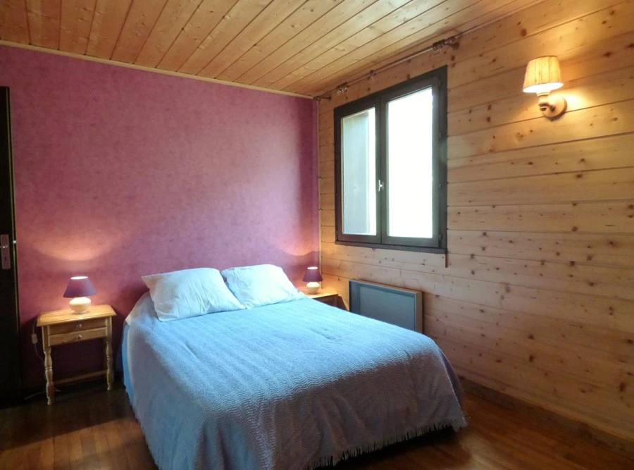 Chalet L'Arolle - 6-kamer apt. voor max. 12 pers. - slaapkamer met 2-persoonsbed en raam