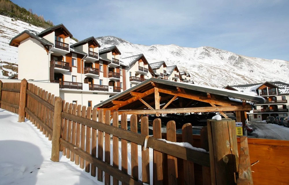 L'Ouillon - chalets met hek