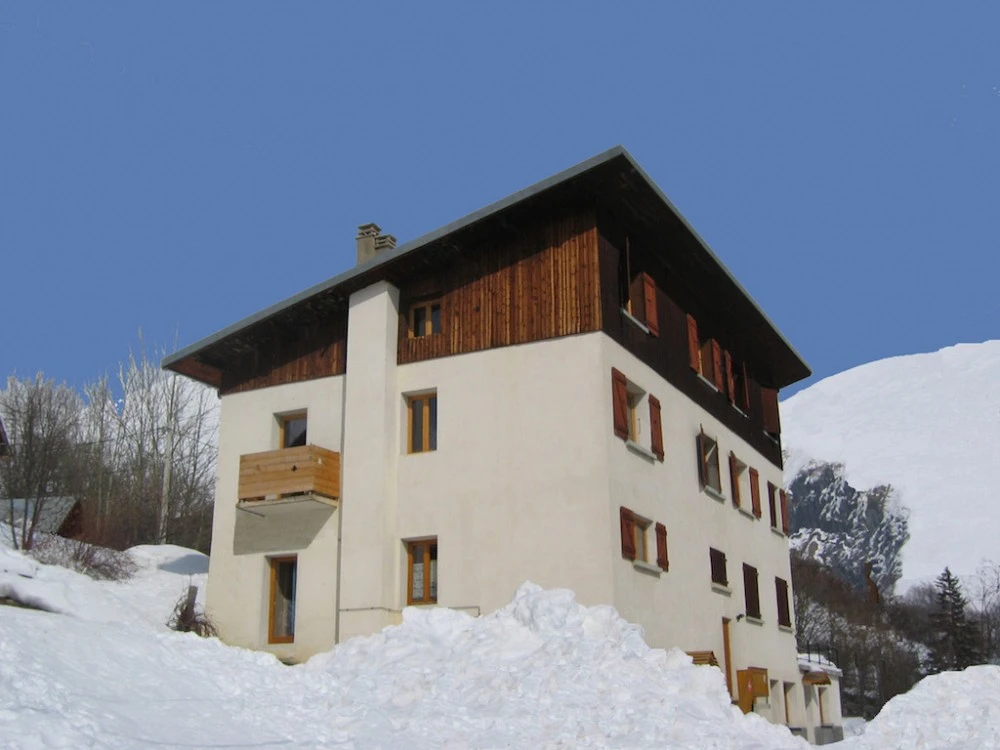 Chalet Andreas en Jacobin interieur - chalet in de sneeuw met houten dak