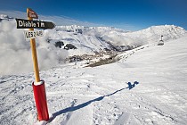 Les Deux Alpes - wegwijsbord in op de piste