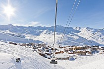 Val Thorens - uitzicht vanaf de skilift op de bergen
