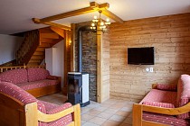 Les Balcons de Val Thorens Spa 7-kamer apt. voor max. 14 pers. woonkamer met trap, tv