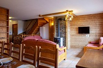 Les Balcons de Val Thorens Spa 8-kamer apt. voor max. 16 pers. eethoek, woonkamer