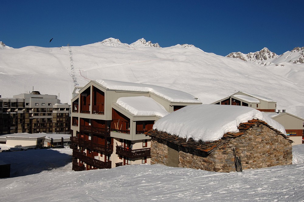 Le Hameau du Borsat - chalet in de sneeuw
