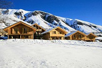 Les Chalets de L Arvan II - chalets met sneeuw en bergen 2