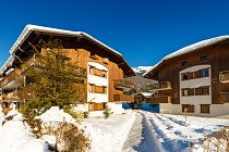 Les Fermes de Samoens - pad langs de chalets