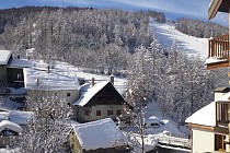 Serre Chevalier - besneeuwde chalets