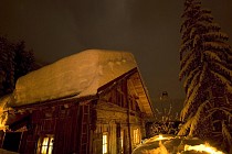 La Clusaz - sneeuw bedekte hut