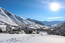 Saint Sorlin d'Arves - uitzicht tussen de bergen