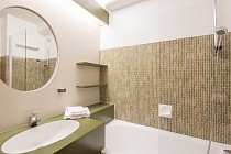 Les Ecrins - badkamer met ligbad 