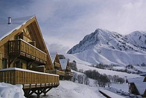 Les Chalets de la Fontaine berguitzicht en chalets